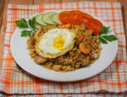 Rahasia Terbongkar! Ini Resep Nasi Goreng Spesial ala Solaria yang Gurihnya Bikin Nagih