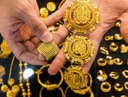 Analisis Mendalam: Fluktuasi Harga Emas Perhiasan di Indonesia di Tengah Dinamika Global