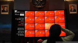 IHSG Merana di Awal Pekan: Terjun Bebas Jauhi Level 6.000 Dihantam Sentimen Domestik dan Global