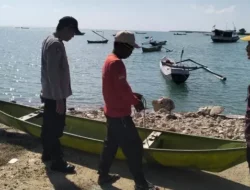 Mancing Sendirian, Nelayan di Sumenep Hilang Misterius: Perahu Ditemukan Mengapung Kosong