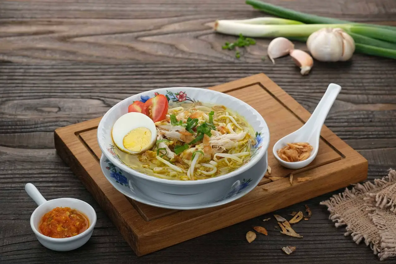 Menguak Kelezatan Abadi: Resep Soto Lamongan Otentik yang Wajib Anda Coba di Rumah