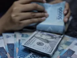 RUPIAH HARI INI: Nyaris Jebol Rp18.000 per Dolar AS Pagi Ini, Imbas Tensi Panas Timur Tengah