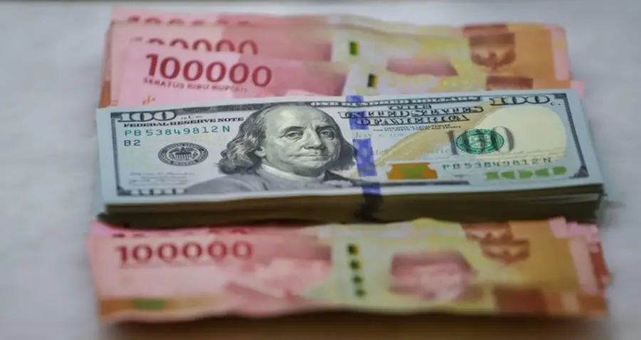 Rupiah Stabil di Rp17.900: Ketahanan Domestik di Tengah Gejolak Global Pasca Kenaikan Suku Bunga BI