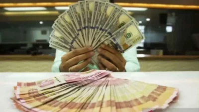 Rupiah dan IHSG Kompak Menguat Pagi Ini, Cek Kurs Dollar AS Terbaru di BCA, Mandiri, dan BNI!