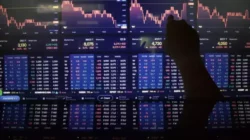 Saham BBCA Anjlok 6,33% ke Rp5.550: Transaksi Membludak di Tengah Gejolak Pasar