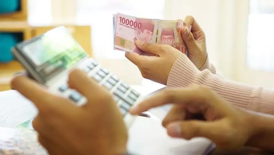 Dilema Rupiah dan Suku Bunga: Akankah BI Rate Naik Lagi Besok? Ini Prediksi Ekonom
