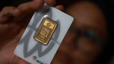 Analisis Mendalam: Fluktuasi Harga Emas Antam dan UBS Hari Ini di Tengah Prospek Global yang Cerah