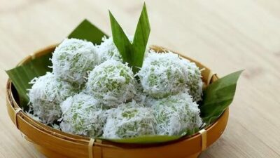 Resep Klepon Tradisional: Sensasi Gula Merah Meleleh di Setiap Gigitan, Dijamin Kenyal!