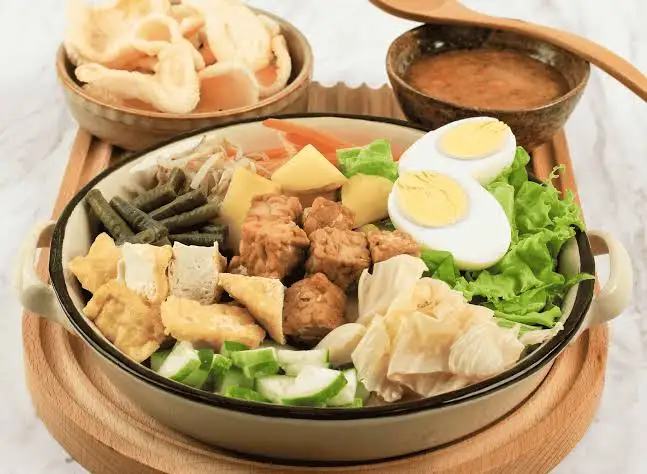Resep Gado-Gado Lezat Anti Gagal: Panduan Lengkap Bumbu Medok & Sayuran Segar!