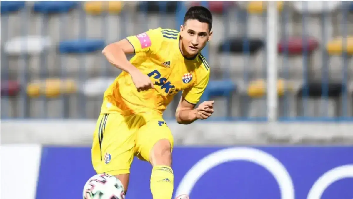 Jejak Transfer Panas: Luka Menalo Selangkah Lagi Gabung Persib Bandung dengan Kontrak Dua Tahun