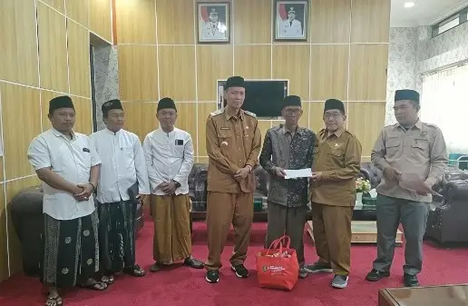 umah Hangus Terbakar, Pemkab Sumenep dan Baznas Gerak Cepat Salurkan Bantuan Rp30 Juta