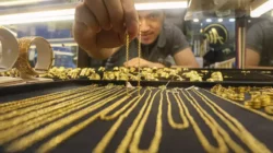 Daftar Harga Emas Perhiasan Hari Ini Minggu 5 Juli 2026: Cek Rincian Kadar 12 Hingga 24 Karat - Portalmadura.com Daftar Harga Emas Perhiasan Hari Ini Minggu 5 Juli 2026: Cek Rincian Kadar 12 hingga 24 Karat