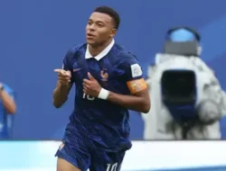 Mbappe Beri Sinyal Positif ke Perez, Real Madrid Siap Boyong Michael Olise dari Bayern Munich
