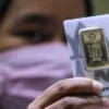 Harga Emas Antam 1 Juli 2026 Terkoreksi: Turun Rp 5.000 per Gram, Buyback Ikut Melemah