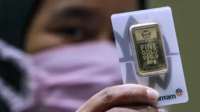 Harga Emas Antam 1 Juli 2026 Terkoreksi: Turun Rp 5.000 per Gram, Buyback Ikut Melemah