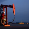 Harga Minyak Dunia 3 Juli 2026: Brent Bertahan di US$72, Optimisme Damai AS-Iran Jadi Kunci!