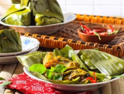 Resep Pepes Ayam Kuning Tradisional: Dijamin Empuk, Harum Menggoda!