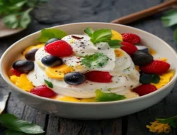 Resep Salad Buah Creamy Keju: Camilan Segar Penuh Nutrisi untuk Keluarga!