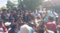 Ribuan Pegawai Sppg Kepung Dprd Pamekasan, Desak Program Makan Bergizi Gratis Tetap Dilanjutkan - Portalmadura.com Ribuan Pegawai SPPG Kepung DPRD Pamekasan, Desak Program Makan Bergizi Gratis Tetap Dilanjutkan