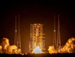 Detik-Detik Roket Long March 7A China Meledak di Udara, Misi Satelit Gagal Total