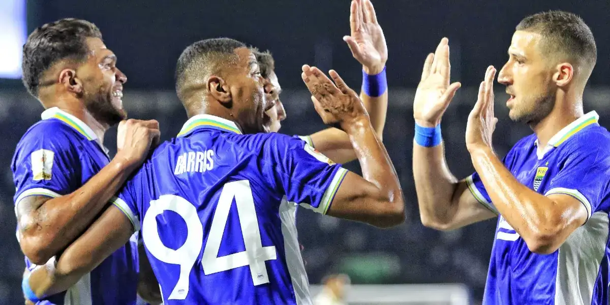Persib Bandung Dijatuhi Sanksi Larangan Transfer FIFA 3 Periode, Bagaimana Nasib Pemain Anyar?