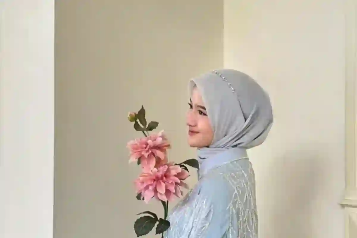 Profil dan Biodata Ning Royya Kafa, Putri Pengasuh Ponpes Lirboyo Kediri nan Viral
