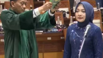 Resmi Dilantik Jadi Anggota DPR RI Gantikan Almarhum Tamanuri, Ini Profil Nessy Kalviya