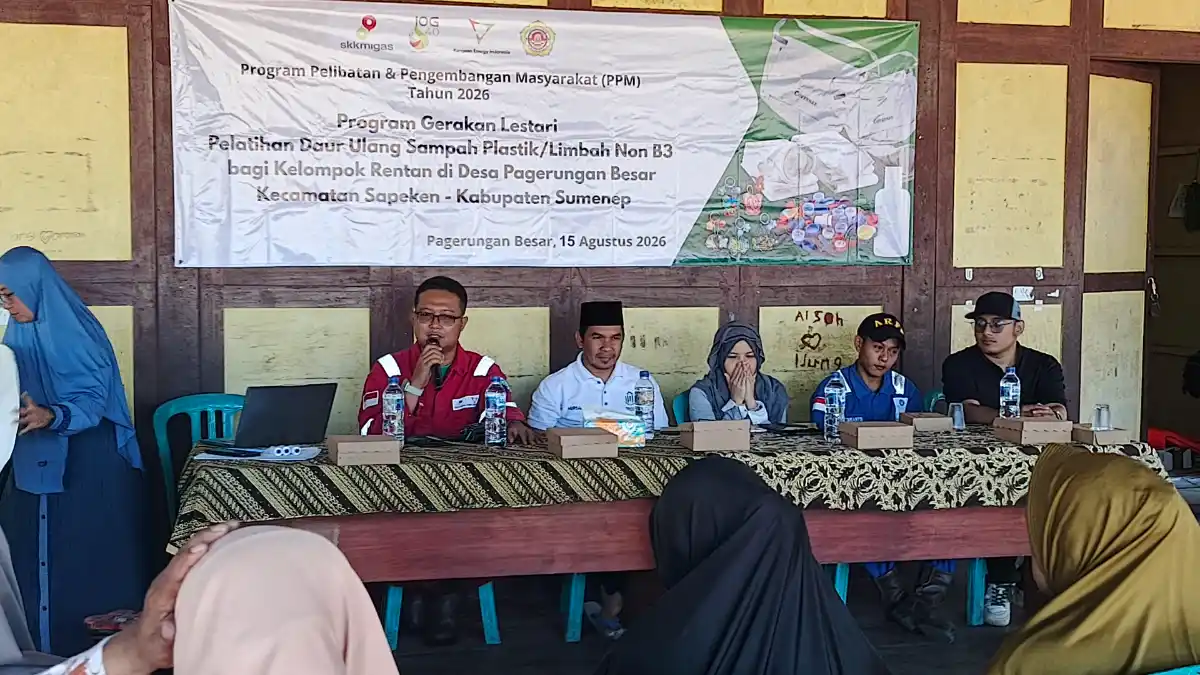 Sulap Sampah Jadi Cuan, Kelompok Rentan di Pagerungan Besar Sumenep Dilatih Bikin Produk Daur Ulang