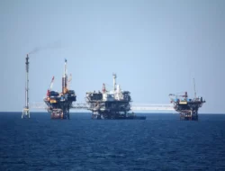 Harga Minyak Dunia Hari Ini 17 September 2026 Turun, Brent ke Level US$105
