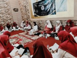 Relawan Kancana Letkol Teddy Dukung Pengajian dan Maulid Nabi, Ibu-Ibu Majelis Taklim Doakan Seskab Teddy
