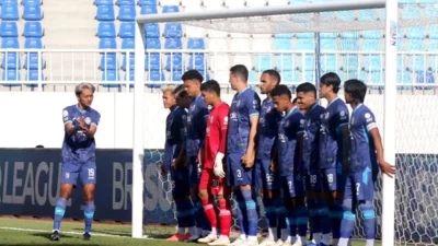 Jelang Arema FC vs Persik: Taktik Unik Singo Edan Bikin Macan Putih Tertantang
