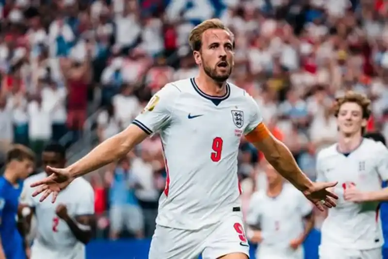 Saksikan live streaming Inggris vs Spanyol di UEFA Nations League 2026. Ujian berat Harry Kane hadapi bek muda Pau Cubarsi di Wembley