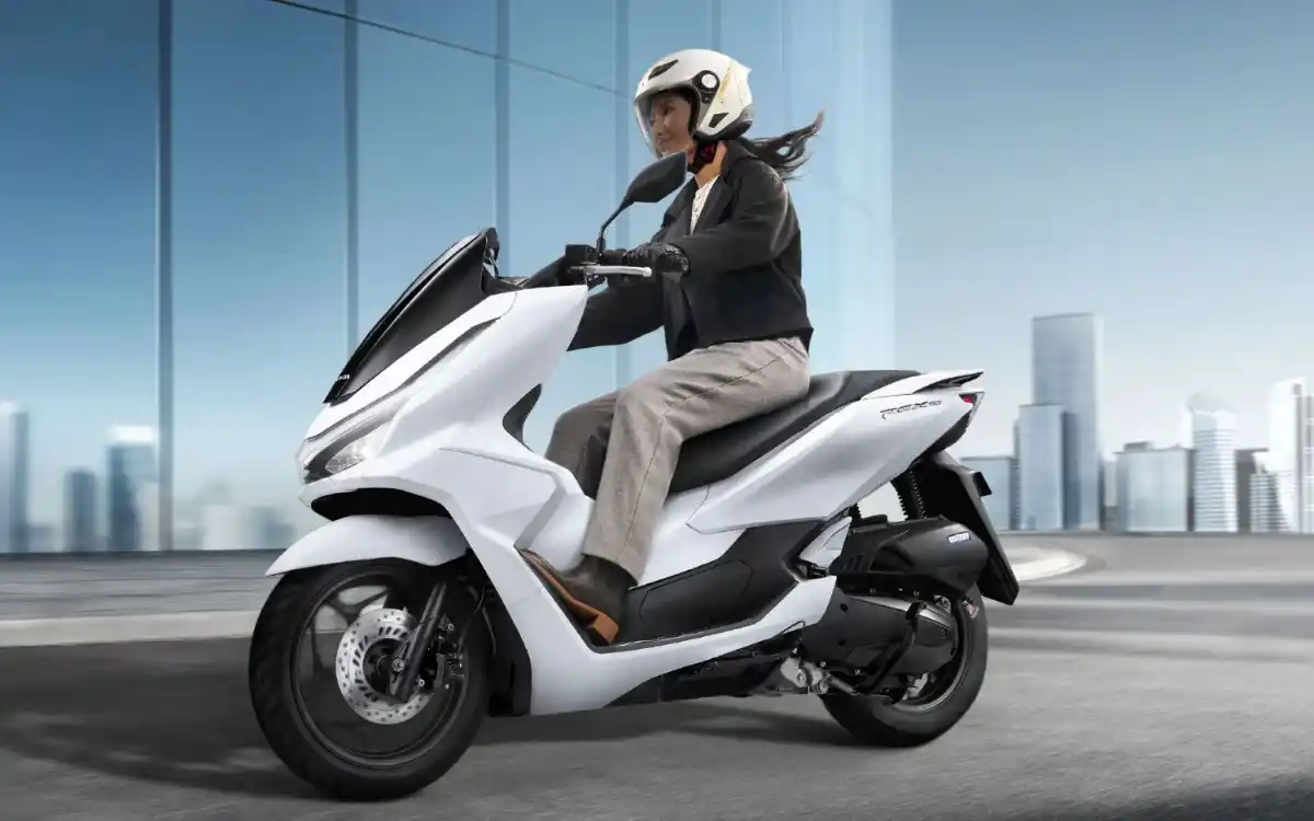 Spesifikasi dan Keunggulan Honda PCX 160 Terbaru: Skutik Premium Paling Dicari