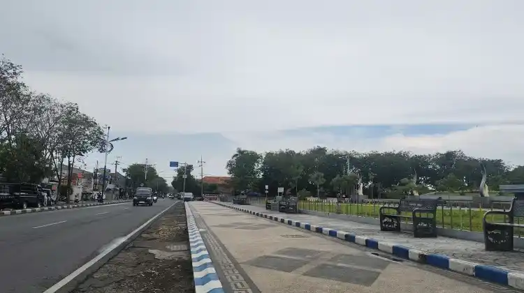Waspada Cuaca Ekstrem! BMKG Imbau Warga Madura Pantau Perubahan Cuaca Hari Ini