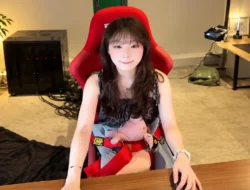 Bayar Rp115 Ribu Bikin Streamer China Jungkir Balik, Aksi Viral Ini Tuai Kontroversi