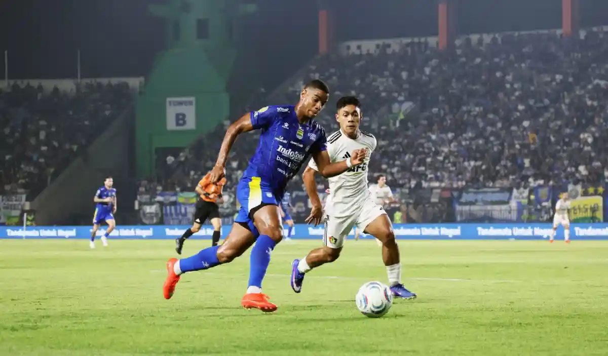 Gol Tunggal Julio Cesar Bawa Persib Bandung Amankan 3 Poin Atas Persik Kediri