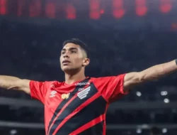 Hasil Chapecoense vs Athletico Paranaense: Furacão Pesta Gol 4-1 di Arena Condá