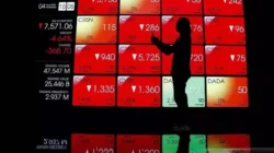 IHSG Ambrol 10,76 Persen Sesi I: Sektor Barang Baku Rontok, 30 Saham Kena ARB