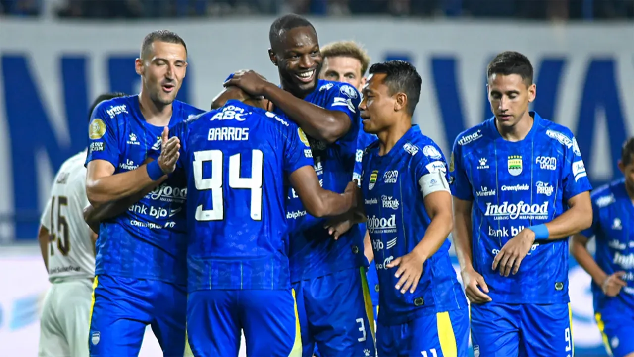 Persib Bandung vs The Cong-Viettel: Pertahankan Rekor Unbeaten di Tengah Badai Rotasi