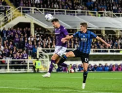 Drama 4 gol di Artemio Franchi! Fiorentina ditahan imbang Atalanta 2-2 dan masih terperangkap di zona degradasi Serie A. Cek klasemennya